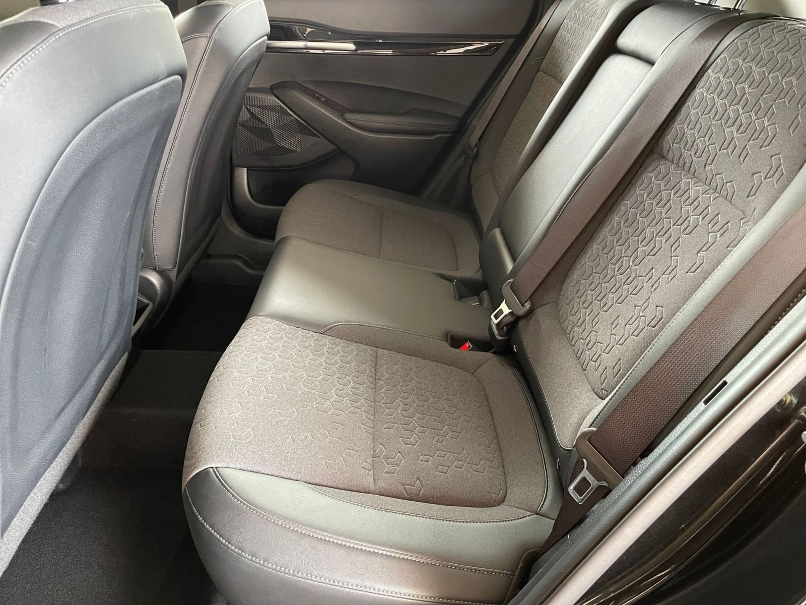 Used 2025 Kia Seltos S FWD image 27