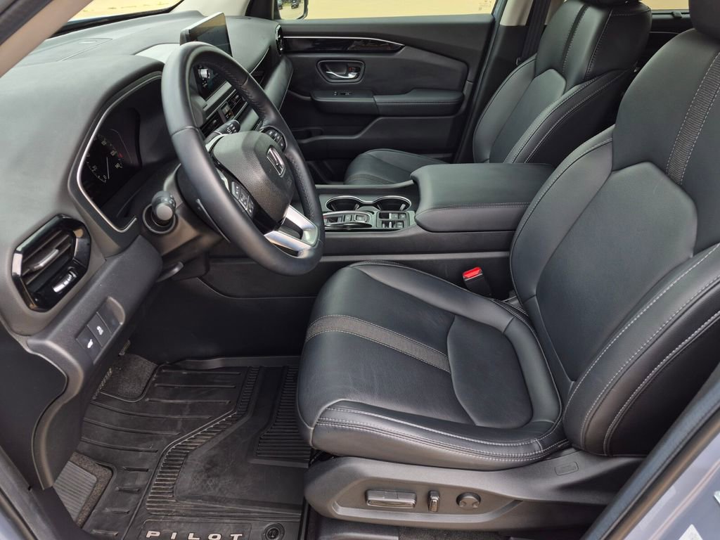 Used 2024 Honda Pilot Touring image 32