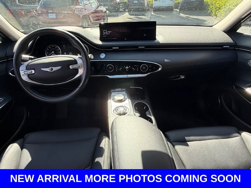 Used 2025 Genesis GV70 2.5T AWD/4WD image 13