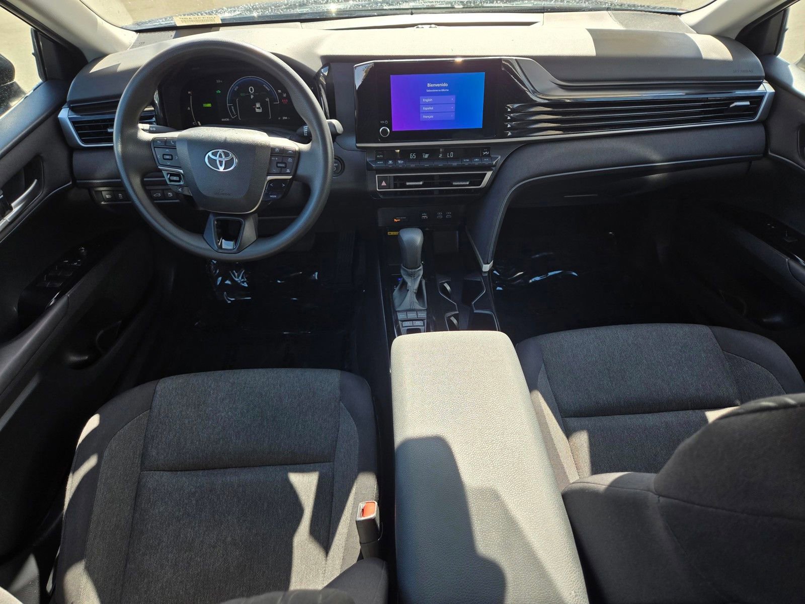 Used 2025 Toyota Camry LE image 15