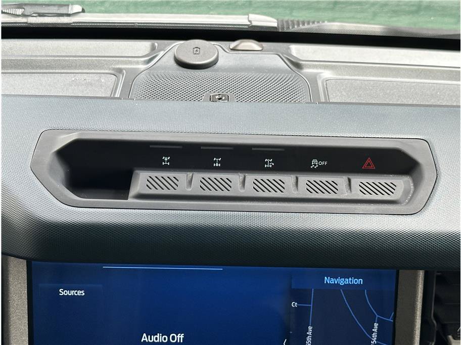 Used 2024 Ford Bronco Outer Banks AWD/4WD image 25