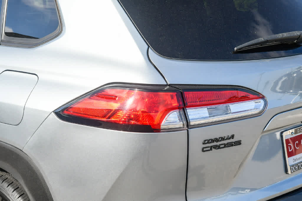 Certified 2023 Toyota Corolla Cross AWD Hybrid image 6