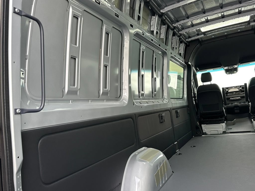 New 2023 Mercedes-Benz Sprinter 2500 image 18