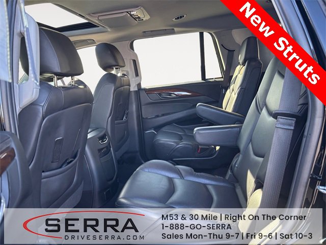 Used 2019 Cadillac Escalade Luxury image 13