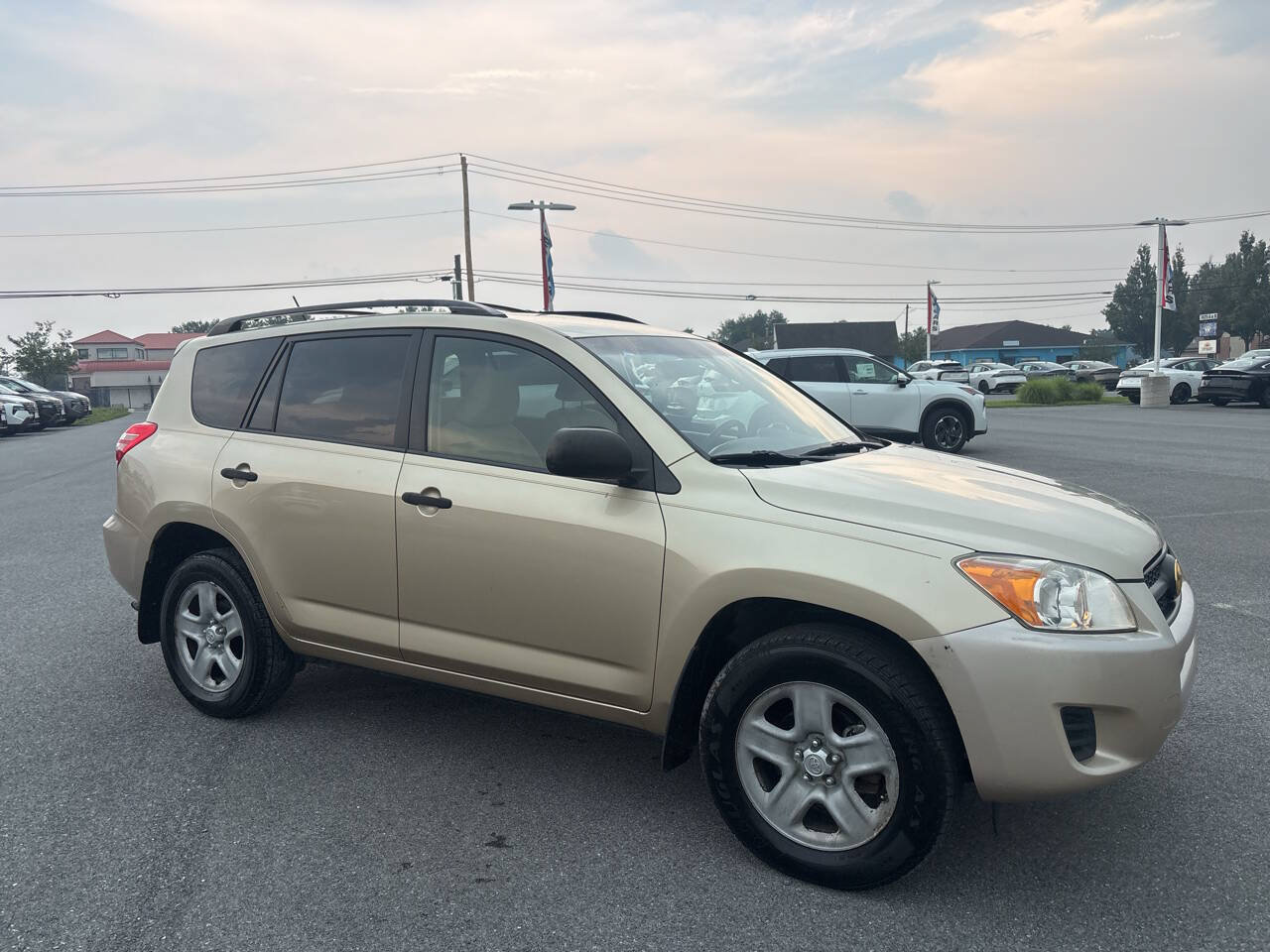 Used 2009 Toyota RAV4 4WD w/ Base L4 Extra Value Pkg image 4