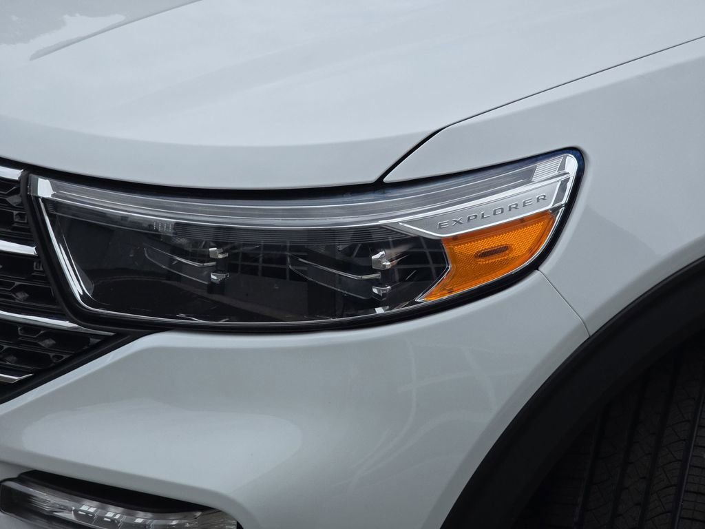 Used 2023 Ford Explorer XLT w/ Equipment Group 202A image 27