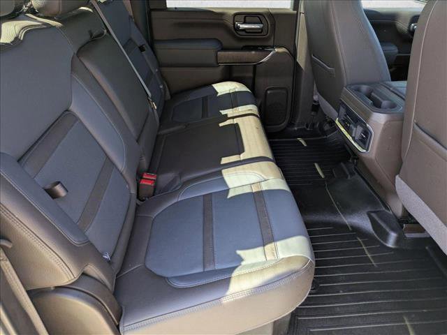 Used 2022 GMC Sierra 3500 Denali w/ Denali Ultimate Package AWD/4WD image 21