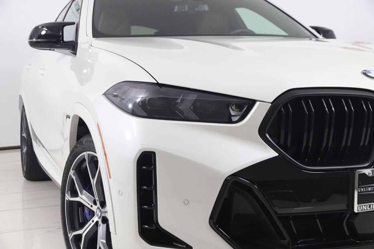 Used 2026 BMW X6 M60i AWD/4WD image 18