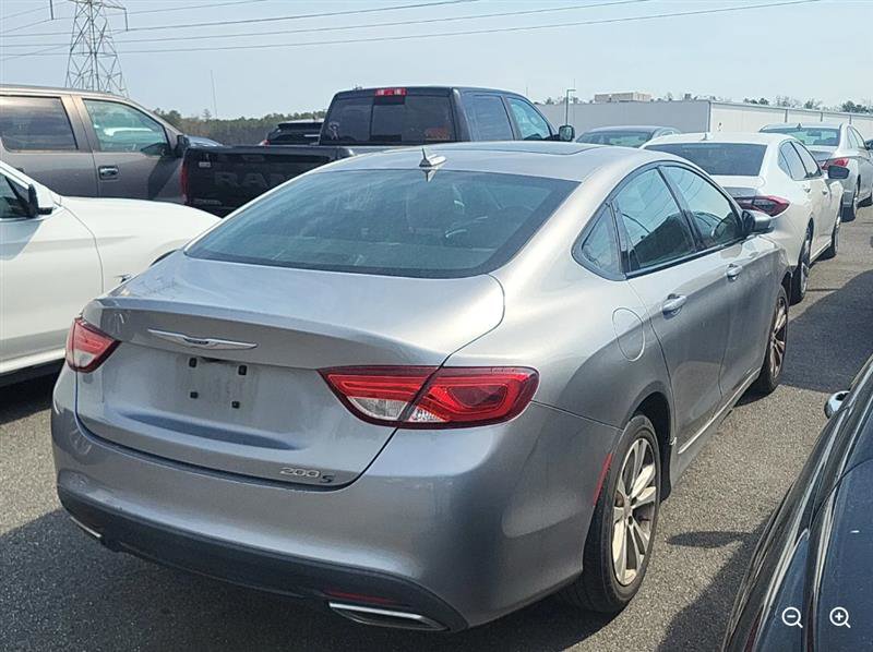 Used 2015 Chrysler 200 S w/ Navigation & Sound Group I FWD image 4