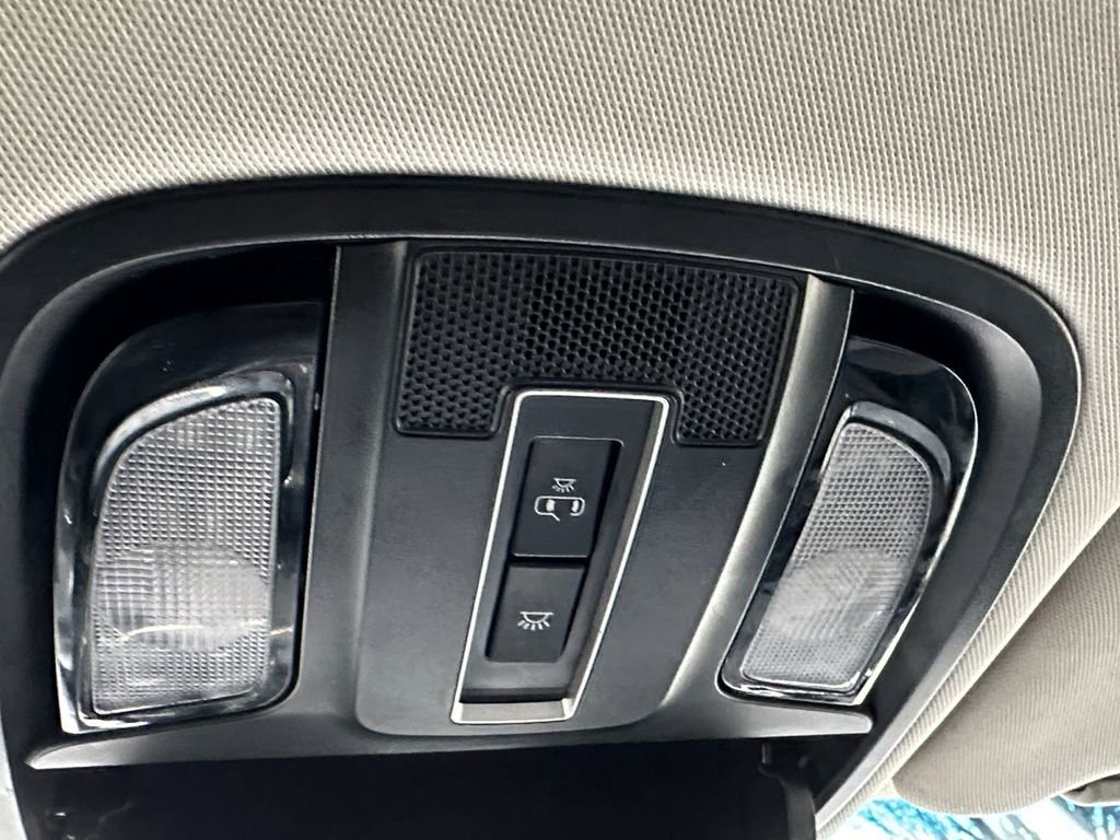 Used 2019 Kia Sorento LX w/ LX Convenience Package image 18