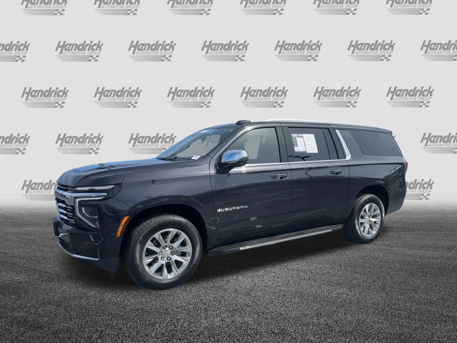 Used 2025 Chevrolet Suburban Premier RWD image 41