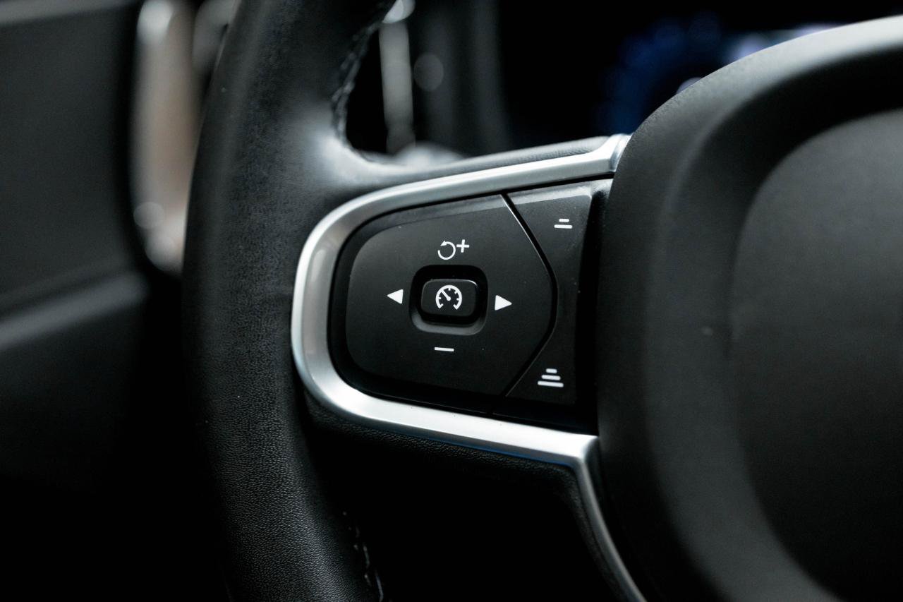 Used 2022 Volvo XC60 B5 Momentum w/ Climate Package FWD image 39