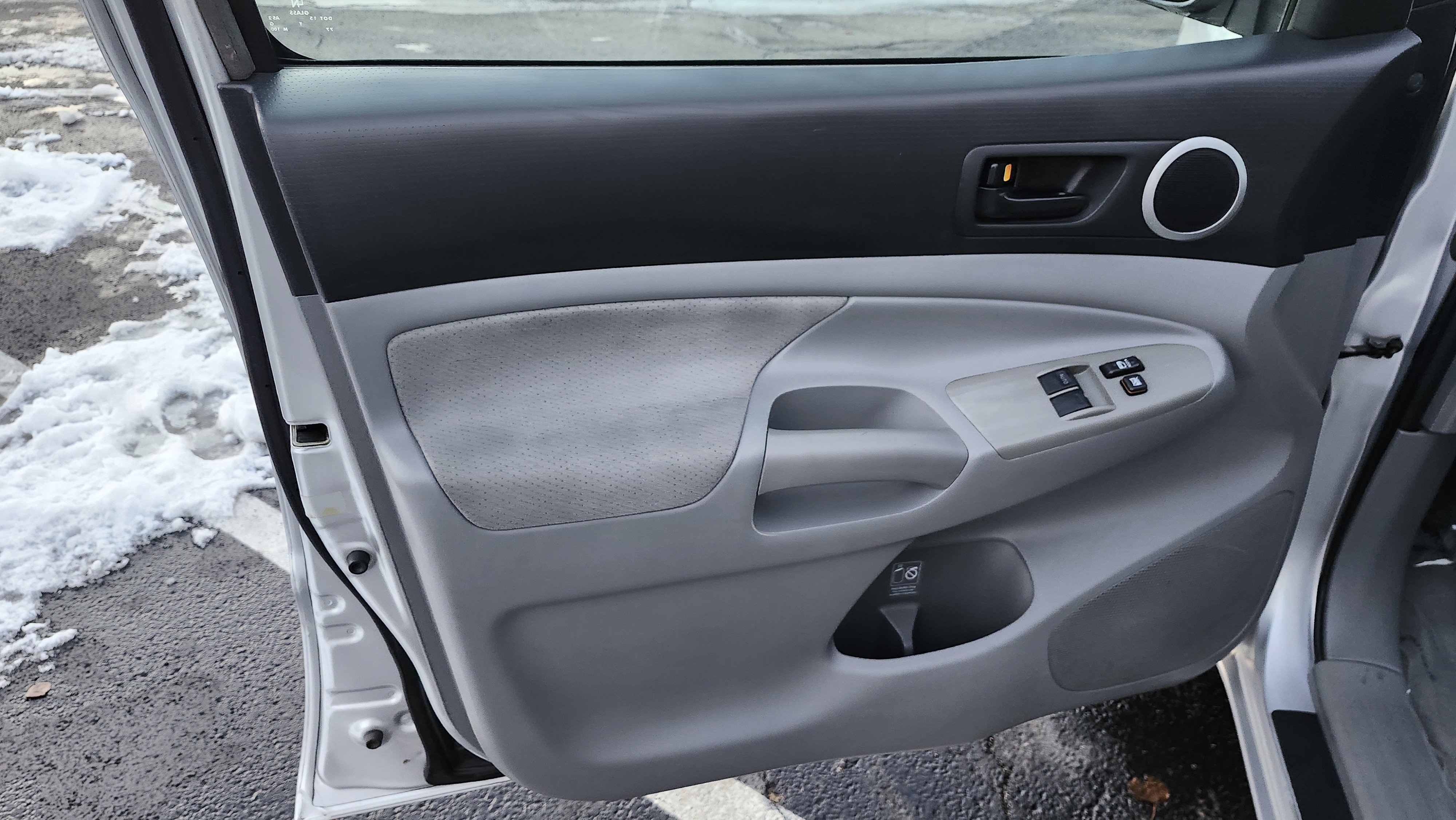 Used 2011 Toyota Tacoma 2WD Access Cab image 21