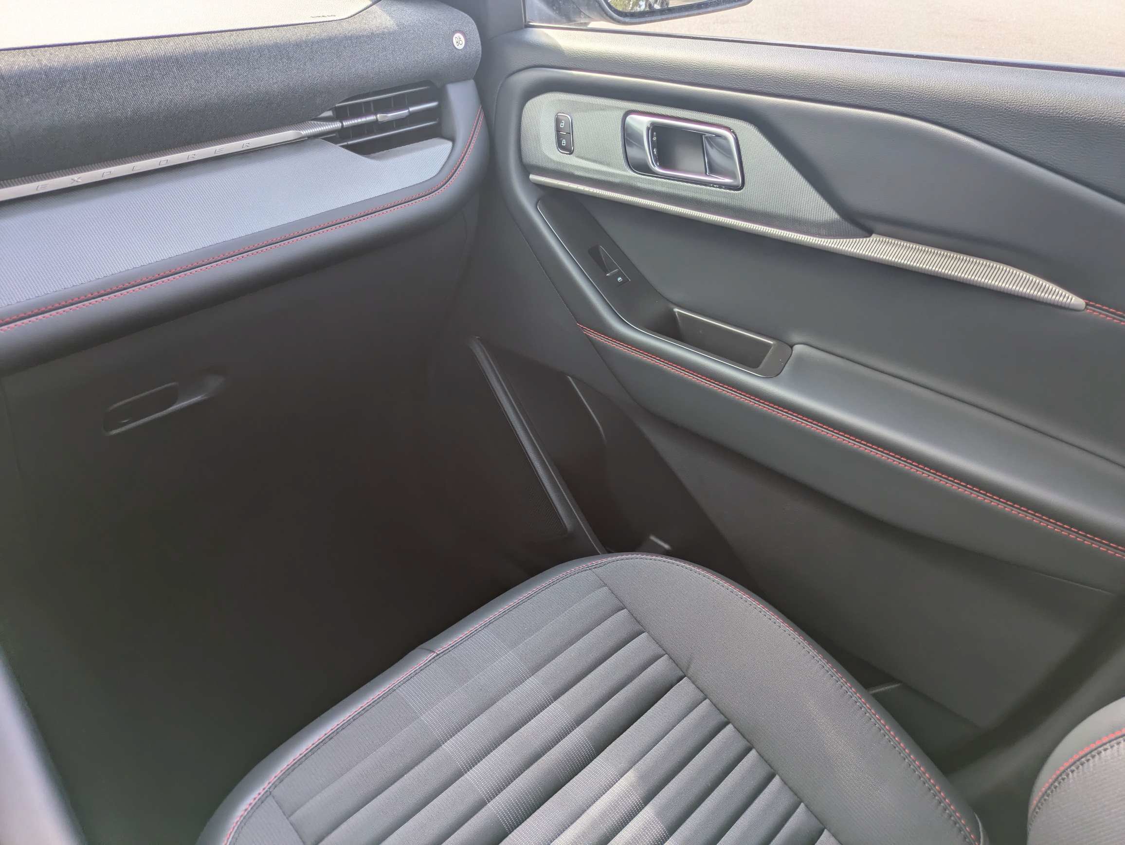 New 2026 Ford Explorer ST-Line RWD image 21