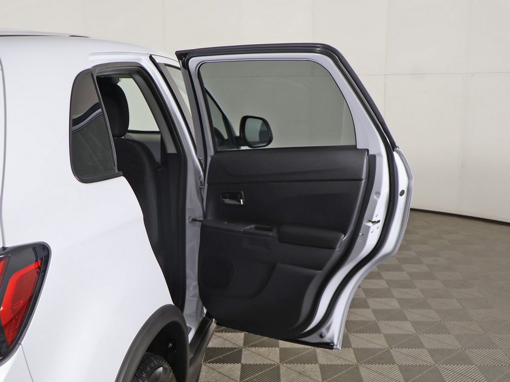 New 2026 Mitsubishi Outlander Sport LE AWD/4WD image 19