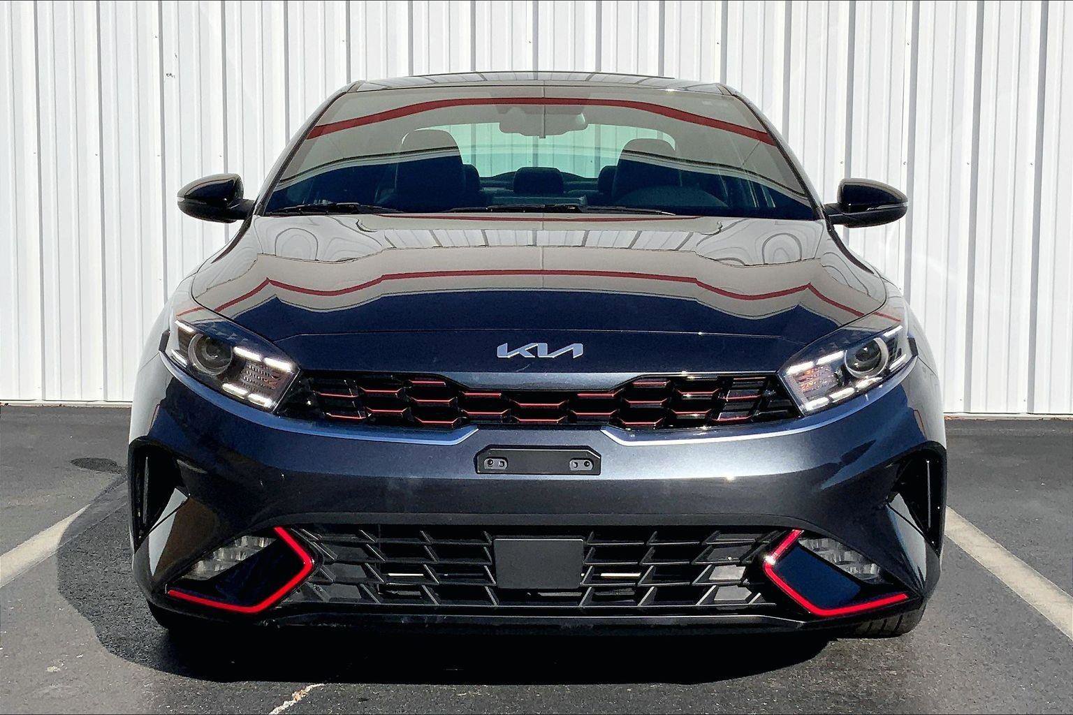 Used 2024 Kia Forte GT-Line w/ GT-Line Premium Package image 3