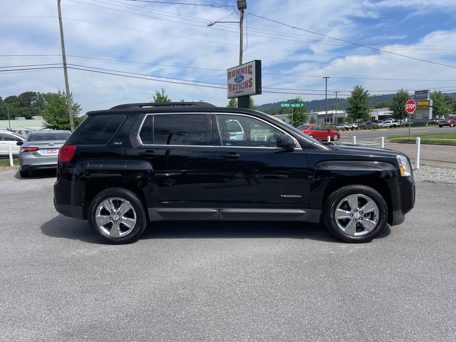 Used 2015 GMC Terrain SLT w/ Open Road Package FWD image 2