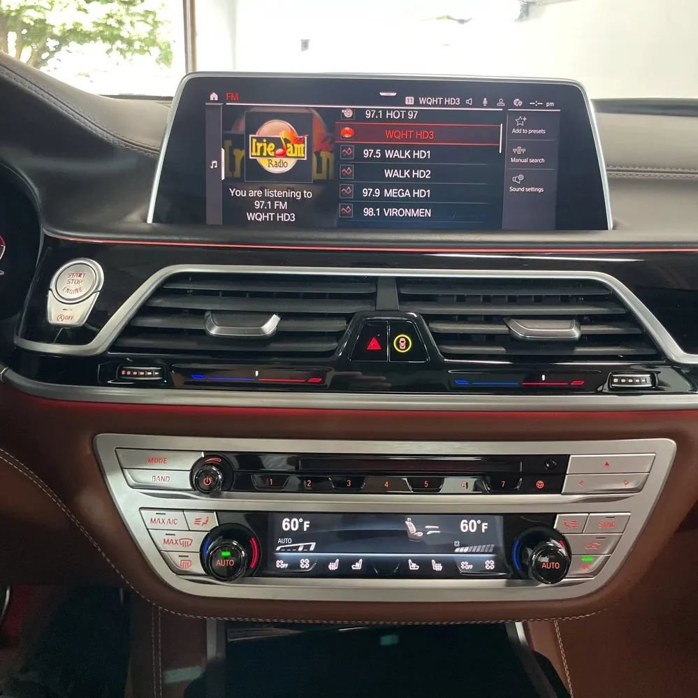 Used 2020 BMW 750i xDrive w/ Autobahn Package AWD/4WD image 12