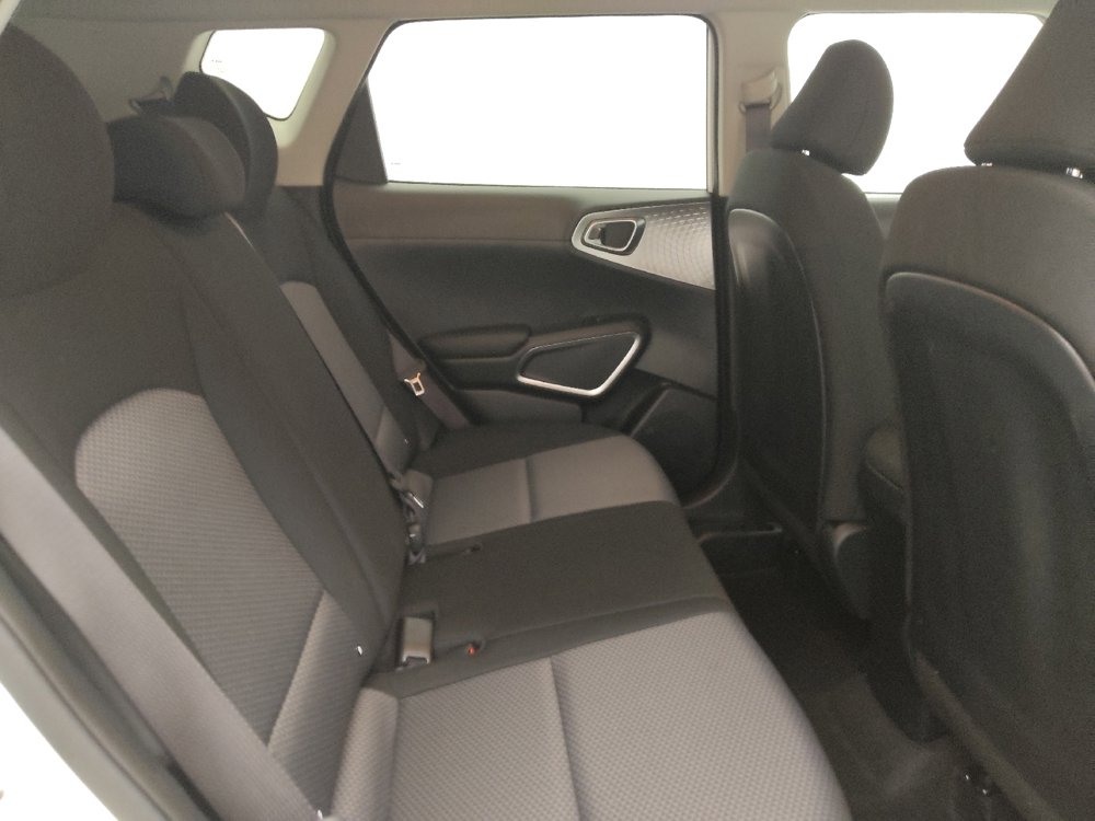Used 2025 Kia Soul S FWD image 19
