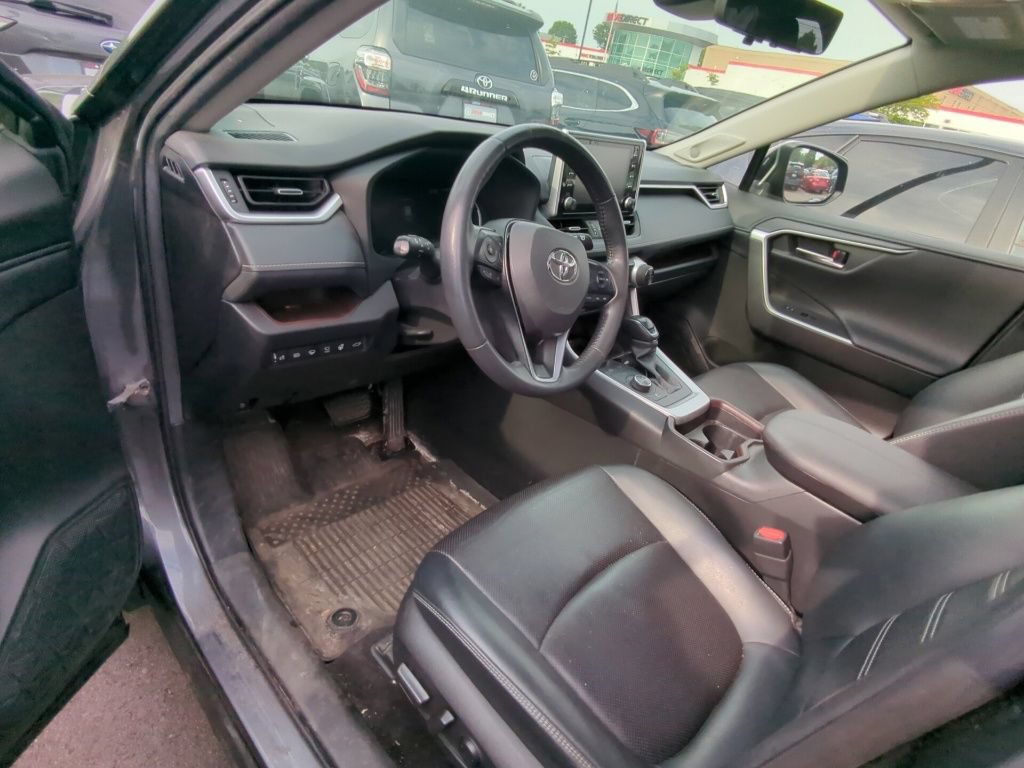 Used 2020 Toyota RAV4 Limited AWD/4WD image 7