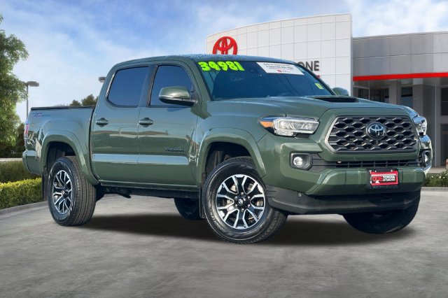 Certified 2022 Toyota Tacoma TRD Sport w/ Technology Package RWD image 2