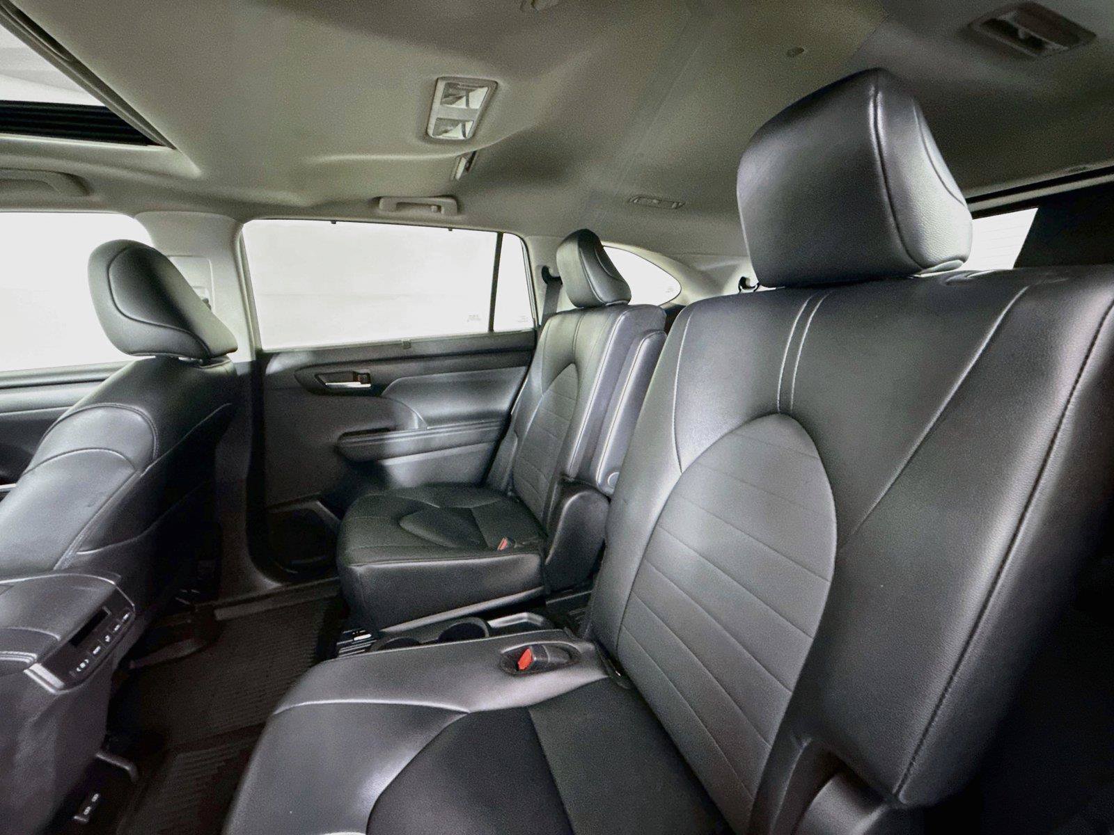 Certified 2026 Toyota Highlander XLE AWD/4WD image 31