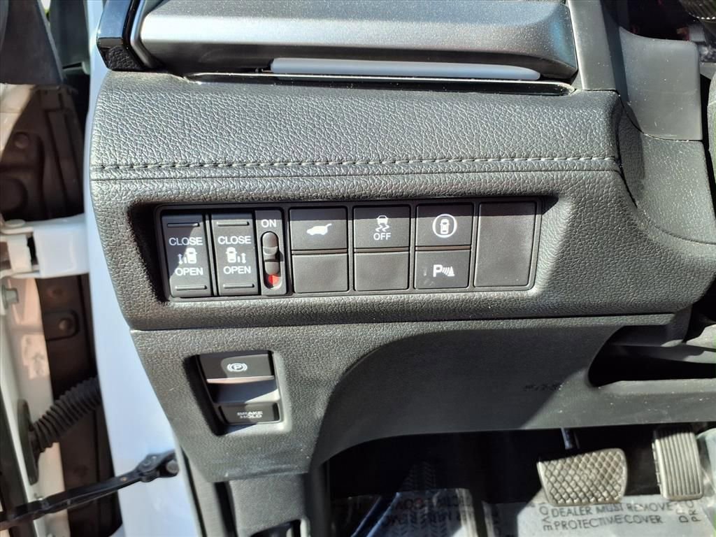 Used 2023 Honda Odyssey Touring image 25