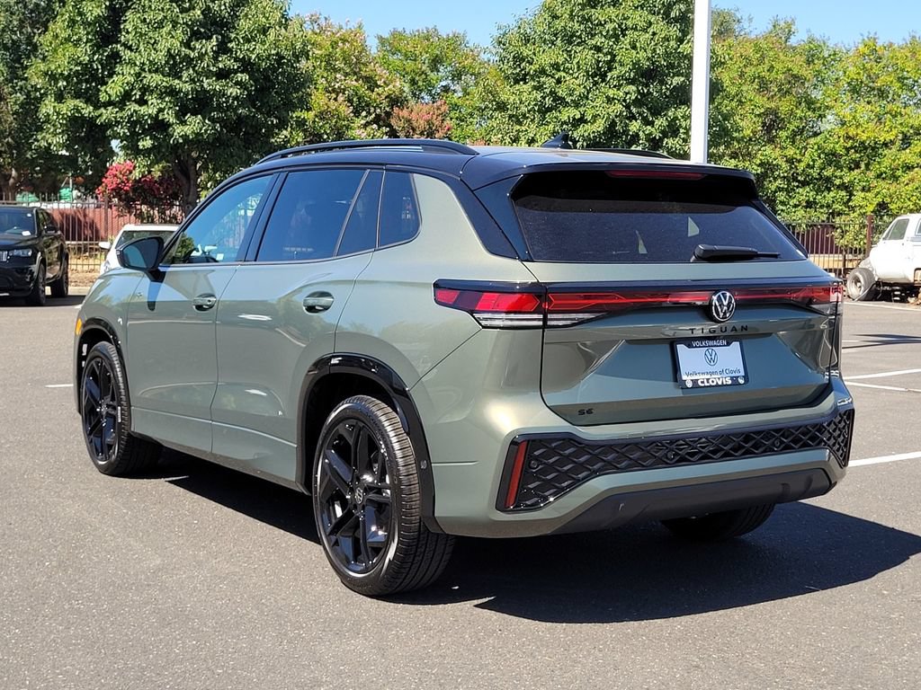 New 2026 Volkswagen Tiguan SE R-Line FWD image 7