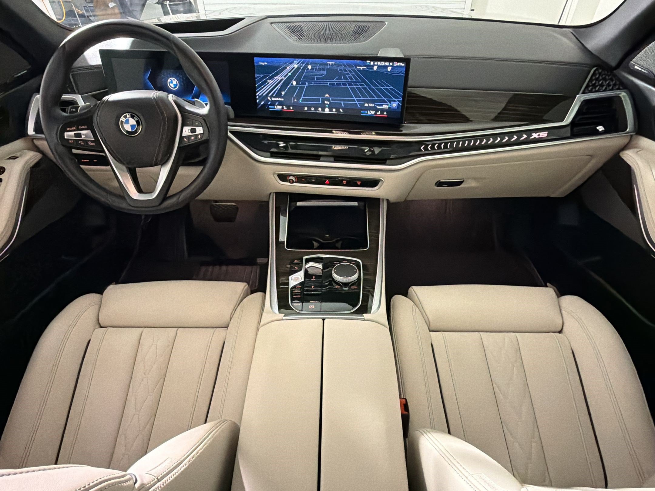 Used 2024 BMW X5 sDrive40i w/ Premium Package RWD image 25