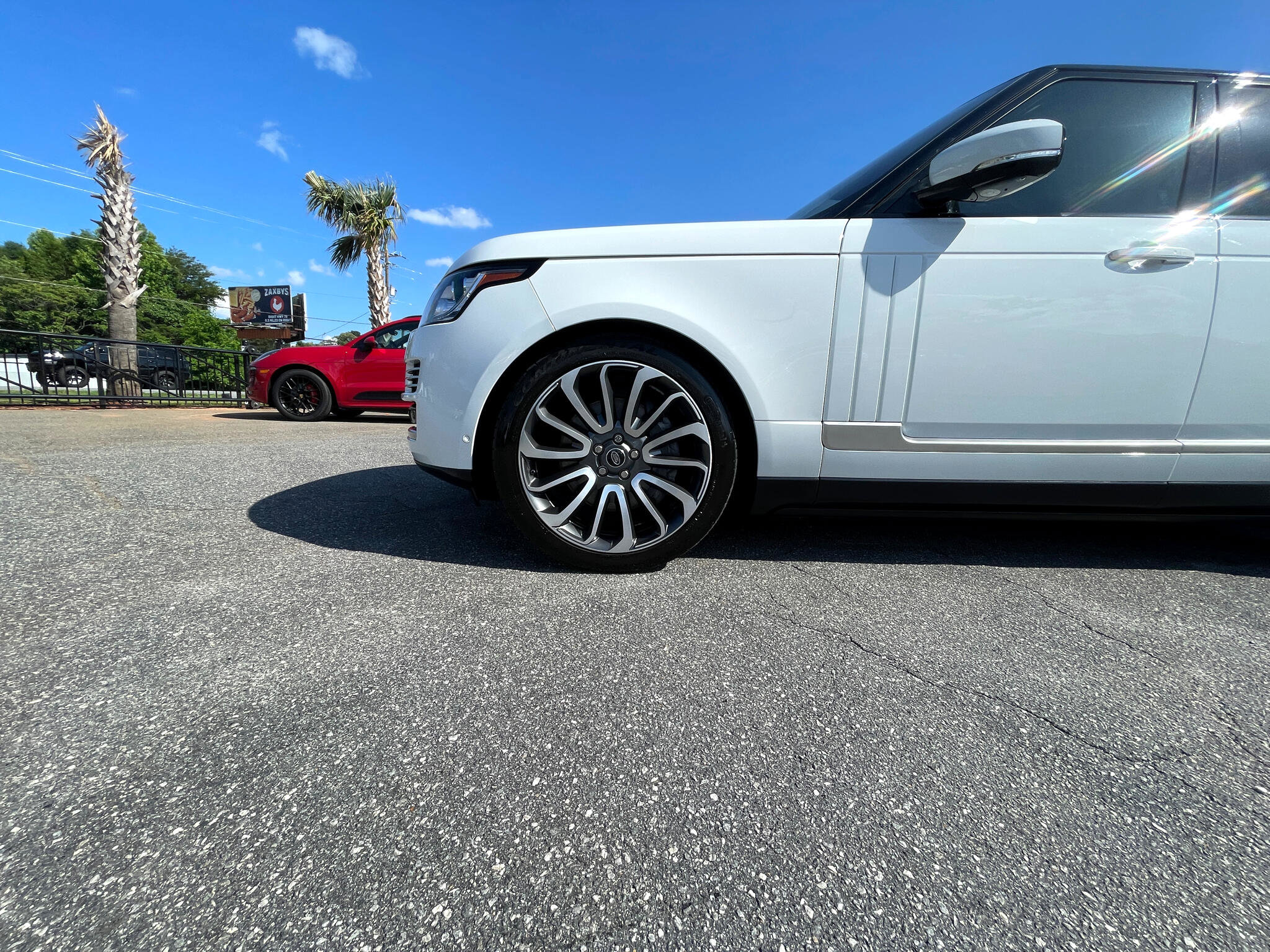 Used 2015 Land Rover Range Rover Autobiography image 46