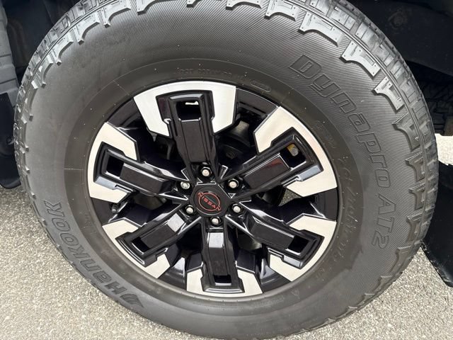 Used 2022 Nissan Frontier PRO-4X AWD/4WD image 9