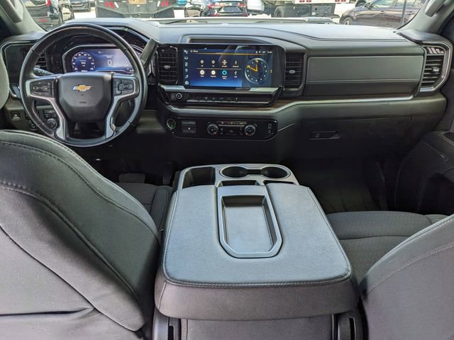Used 2024 Chevrolet Silverado 3500 LT AWD/4WD image 16