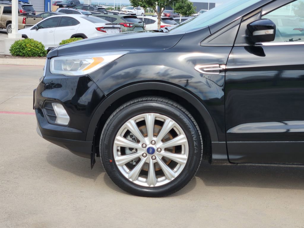 Used 2017 Ford Escape Titanium FWD image 6