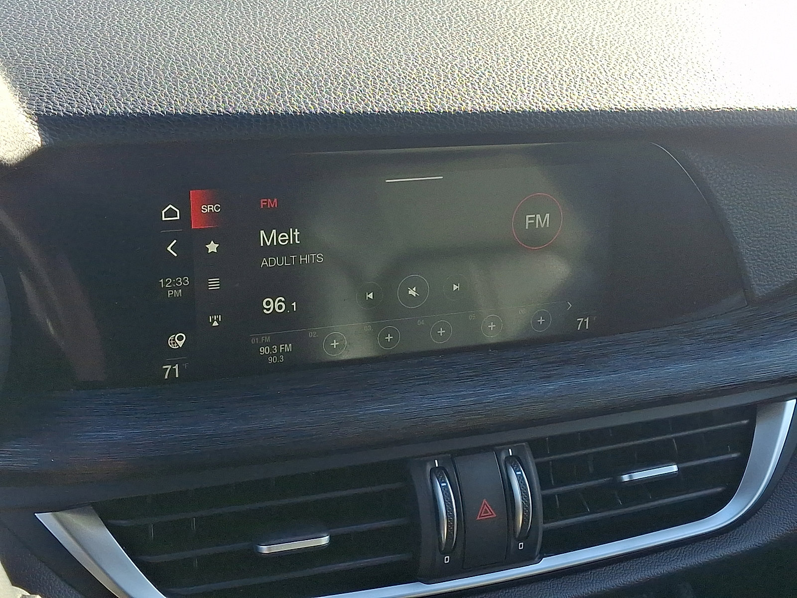 Used 2020 Alfa Romeo Stelvio AWD w/ Cold Weather Package image 16