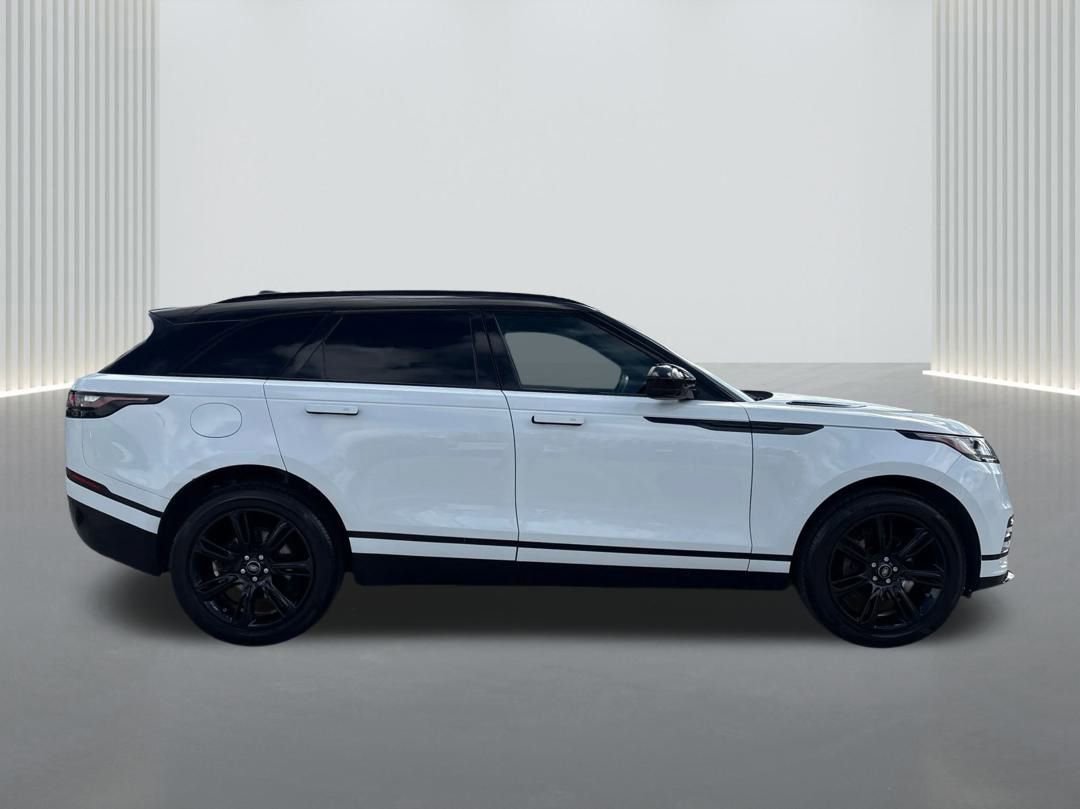 Used 2020 Land Rover Range Rover Velar R-Dynamic S image 4
