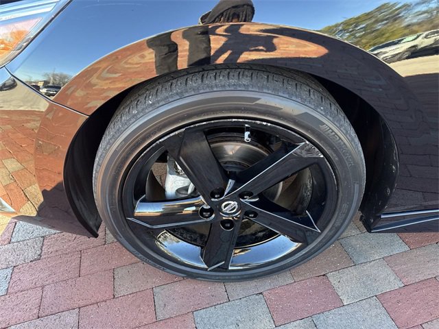 Used 2023 Nissan Sentra SR w/ Midnight Edition Package image 10