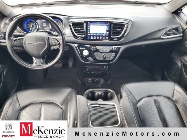 Used 2019 Chrysler Pacifica Touring-L Plus w/ Advanced Safetytec Group FWD image 27