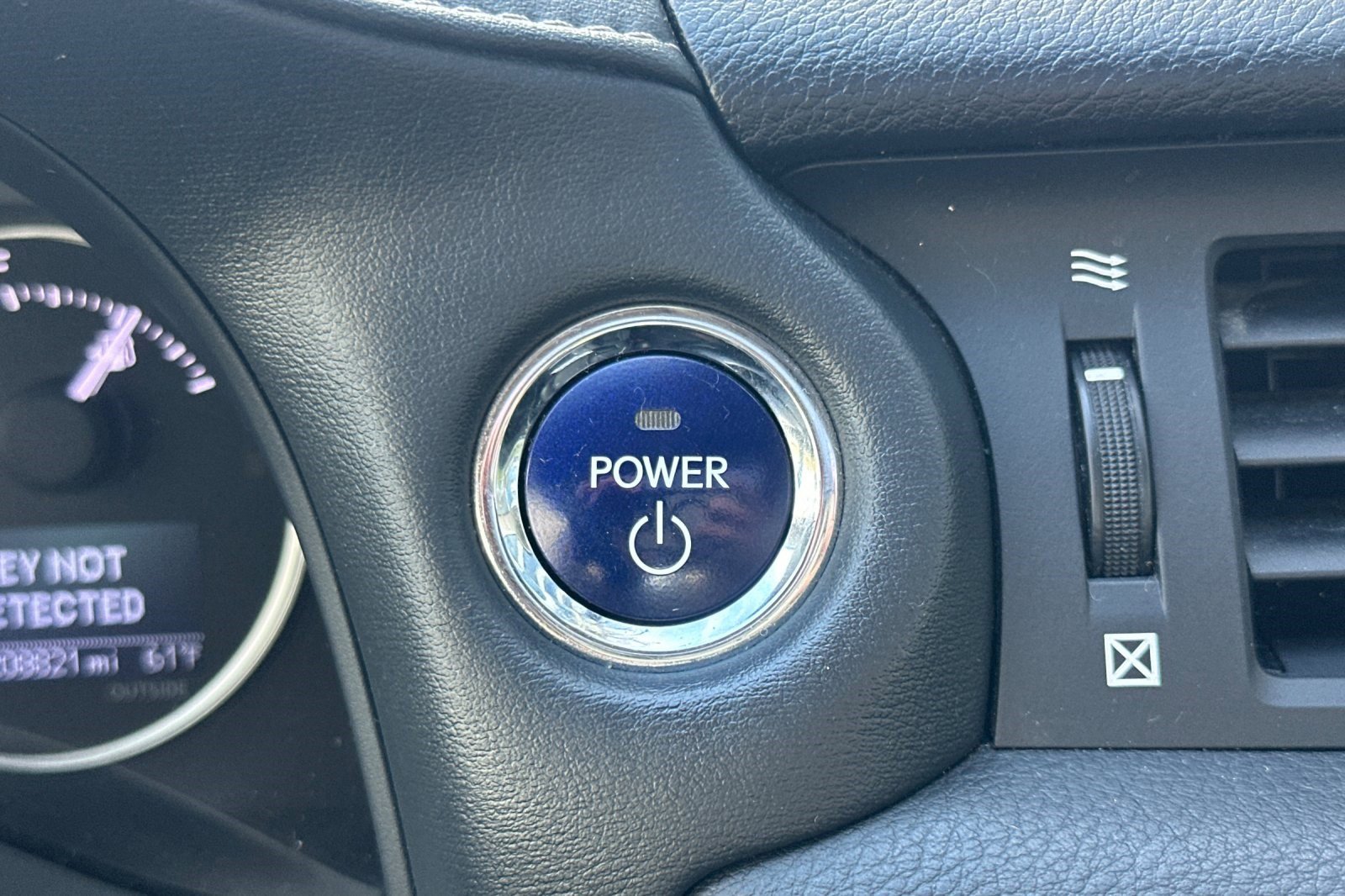 Used 2015 Lexus CT 200h image 27