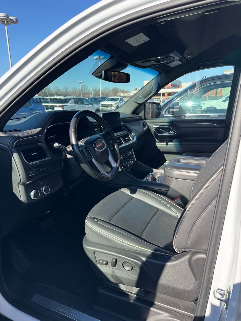 Used 2024 GMC Yukon SLT image 10
