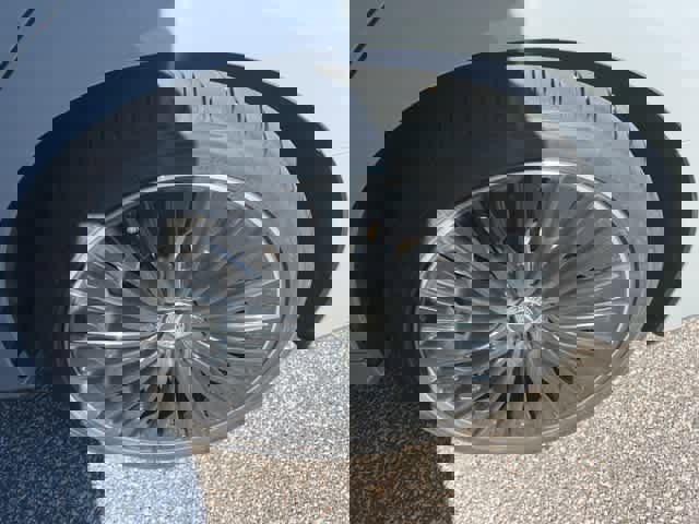 Used 2025 Mercedes-Benz E 350 4MATIC Sedan image 6