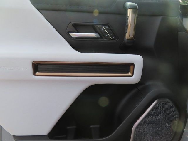 Used 2024 GMC Hummer EV 2X image 11