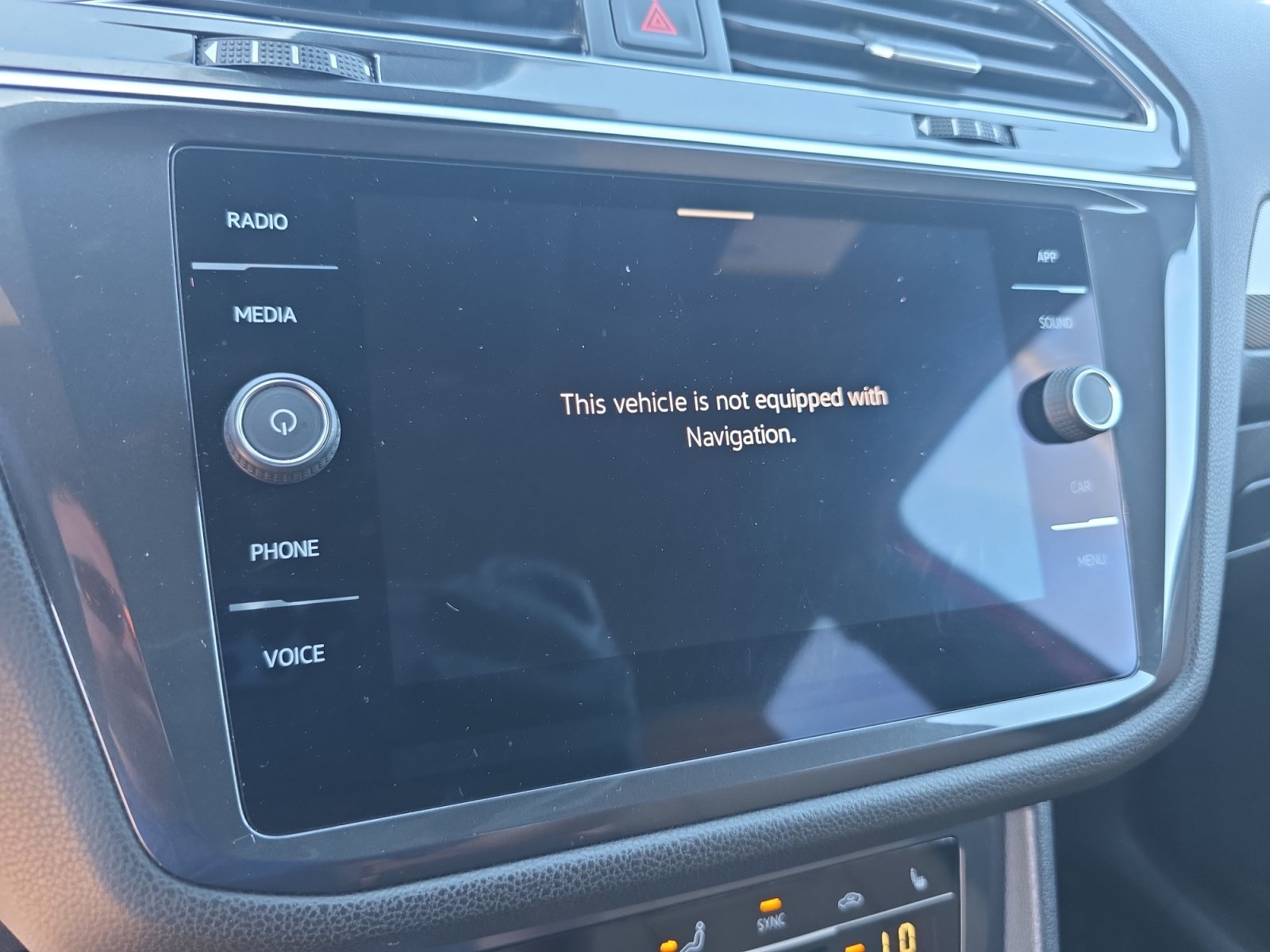 Certified 2022 Volkswagen Tiguan SE FWD image 28