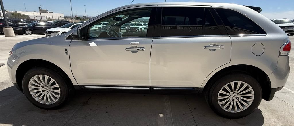 Used 2014 Lincoln MKX FWD image 7