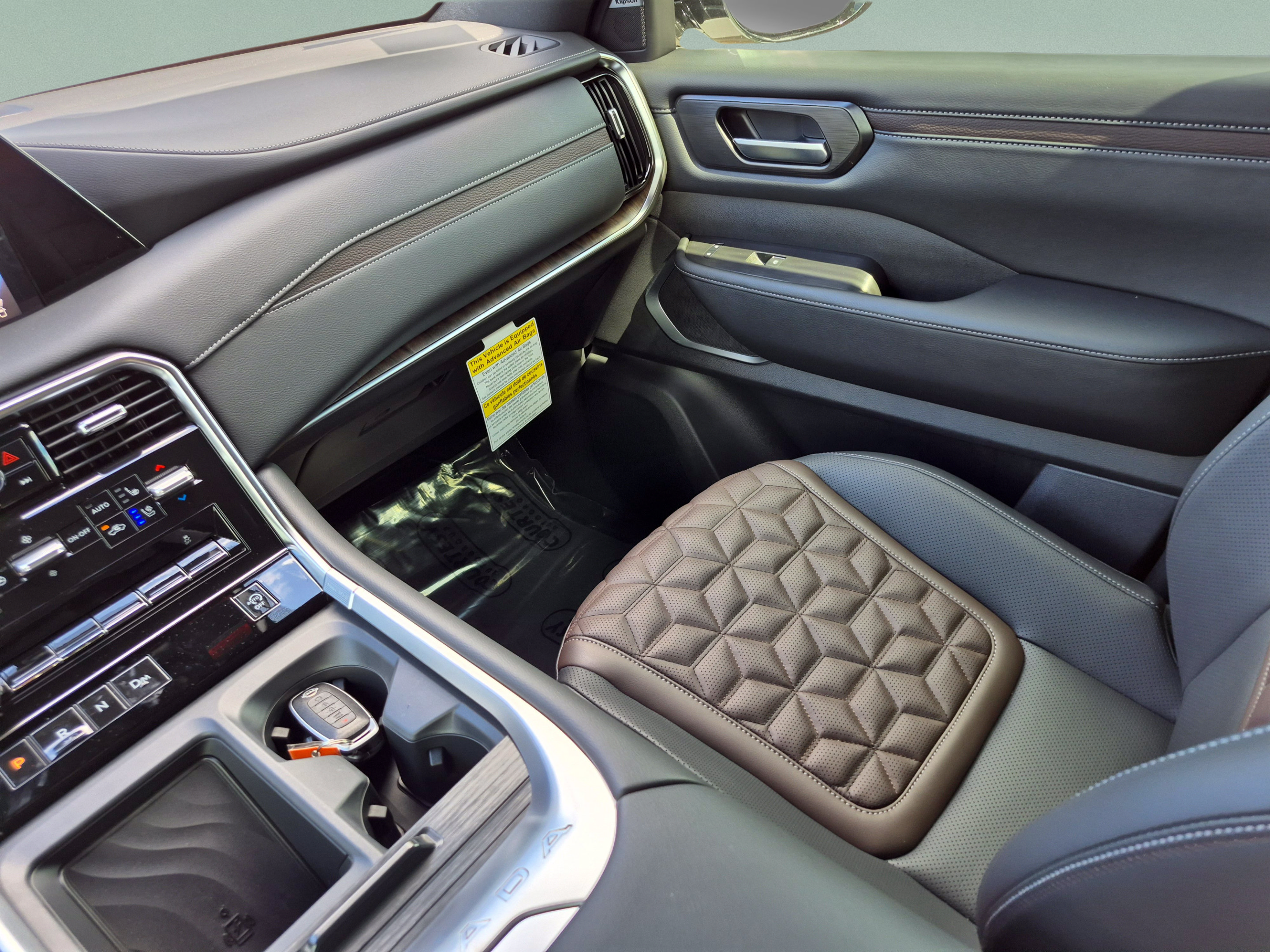New 2026 Nissan Armada Platinum RWD image 15