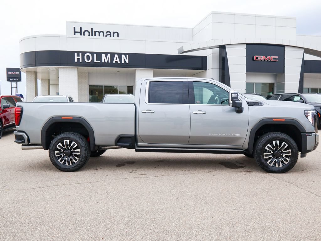 New 2026 GMC Sierra 3500 Denali Ultimate w/ LPO, Black Badging Package AWD/4WD image 2