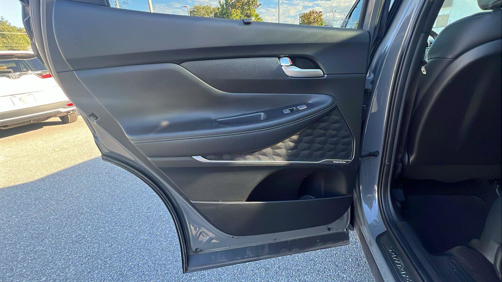 Used 2023 Hyundai Santa Fe Calligraphy image 17