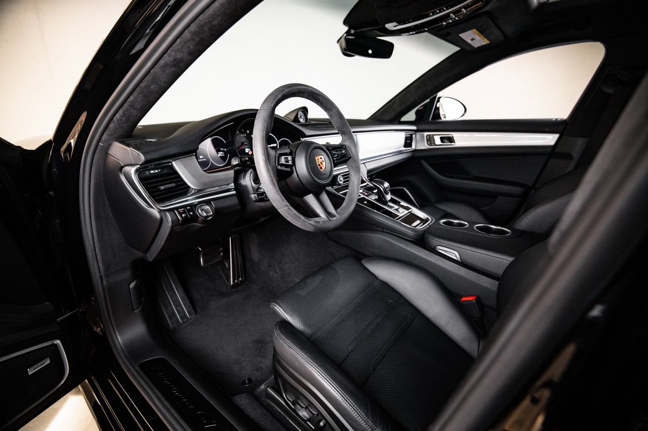 Certified 2023 Porsche Panamera GTS AWD/4WD image 4