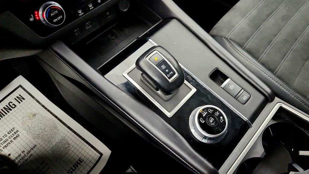 Used 2024 Mitsubishi Outlander SE FWD image 14