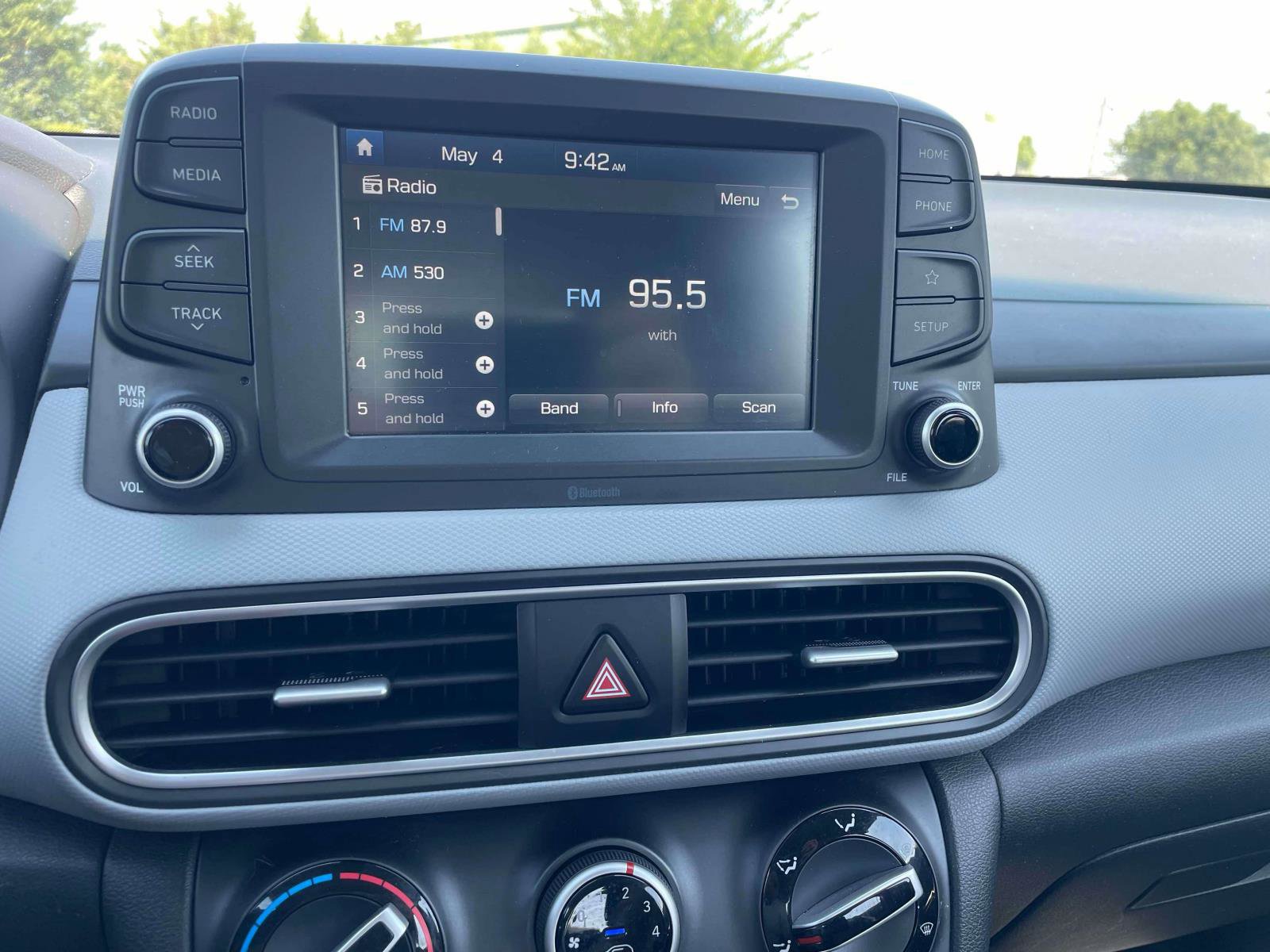Used 2019 Hyundai Kona SE AWD/4WD image 8