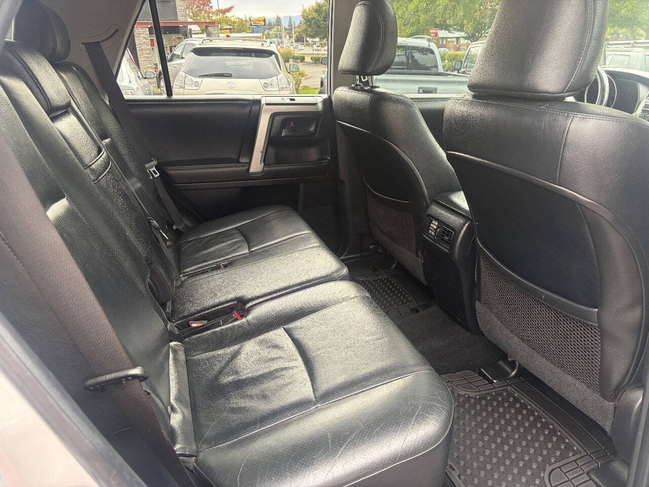 Used 2011 Toyota 4Runner Limited AWD/4WD image 7